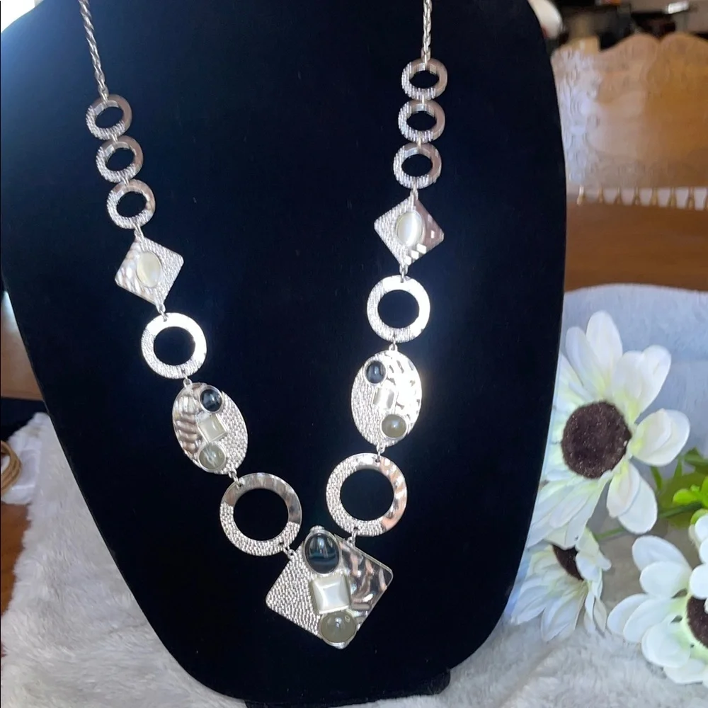 Chic Silver and Black Necklace